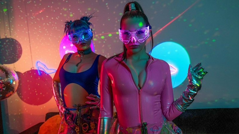 Aubree Valentine and Jewelz Blu – Brazzers – The Big Bang on